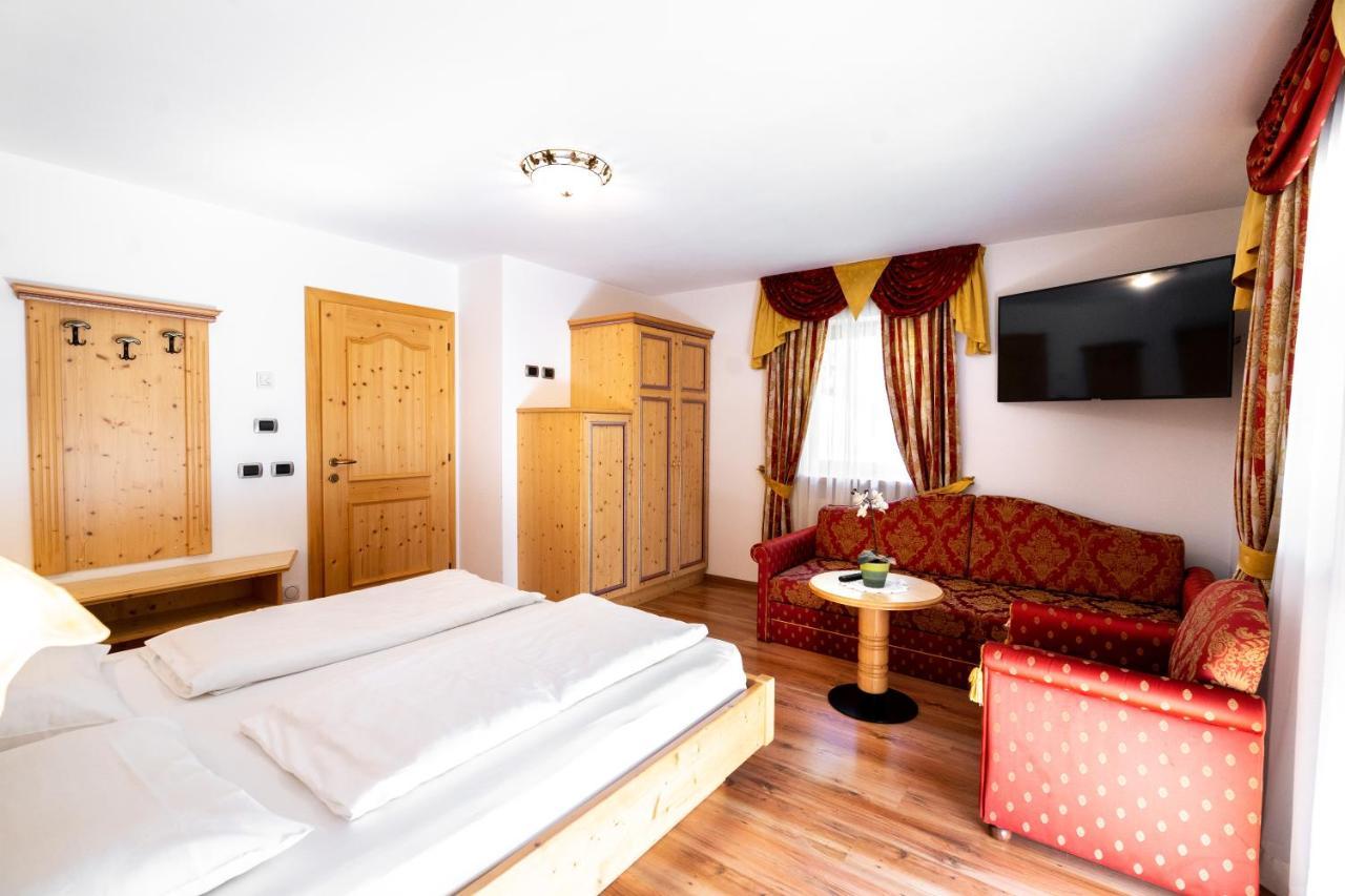 Garni Hotel&apartments Wildbach Hotel Wolkenstein in Gröden